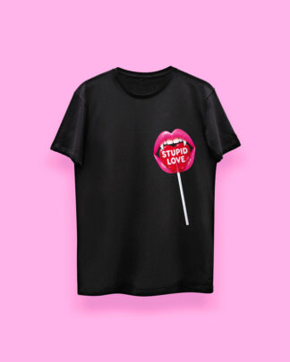 Stupid love (playera negra)