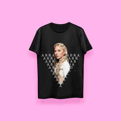 Abracadabra WHITE WITCH (playera negra)