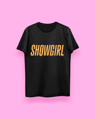 Taylor Swift is a SHOWGIRL (playera negra)
