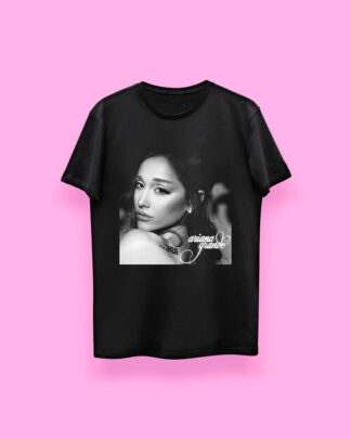 Ariana Grande PETAL (playera negra)