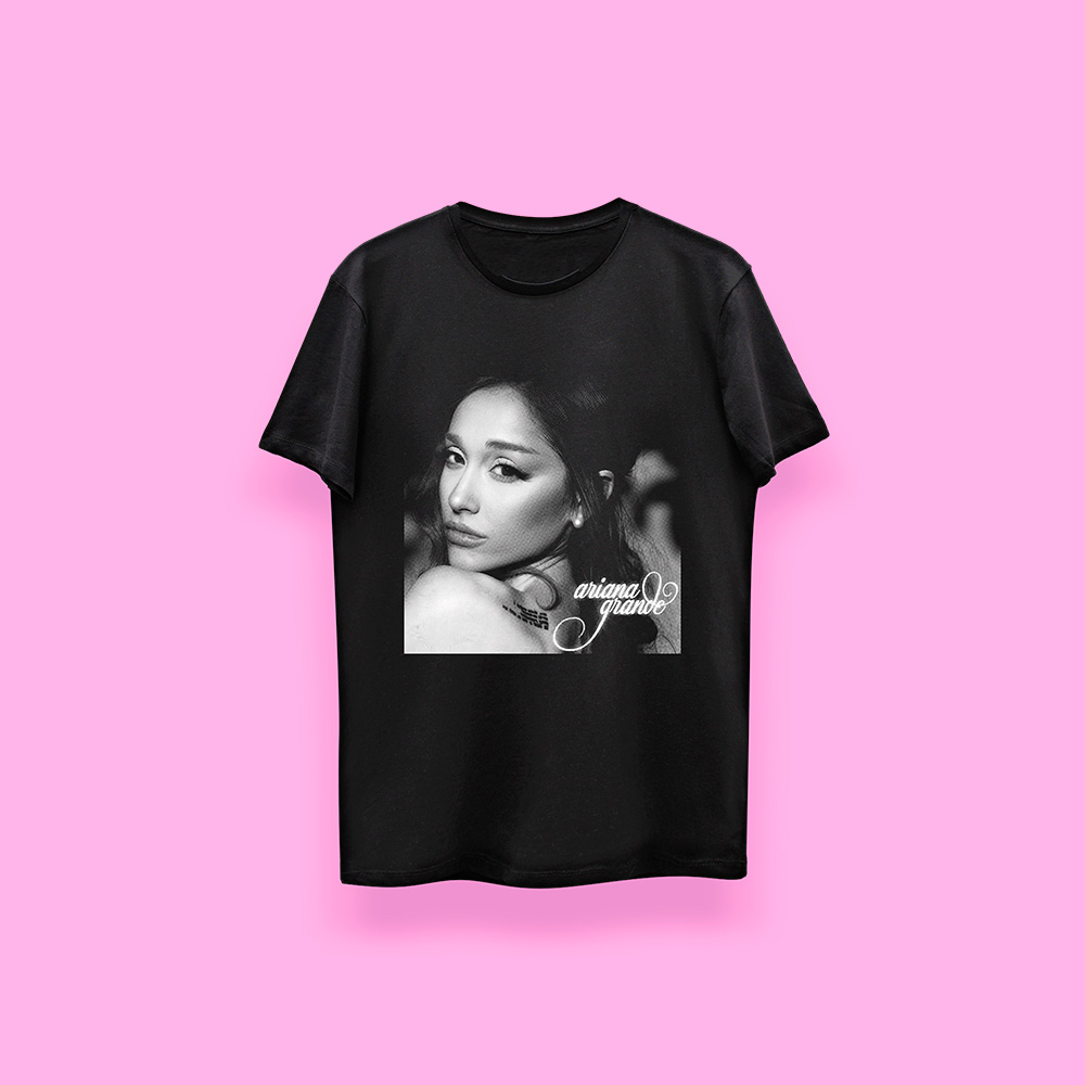 Ariana Grande PETAL (playera negra)